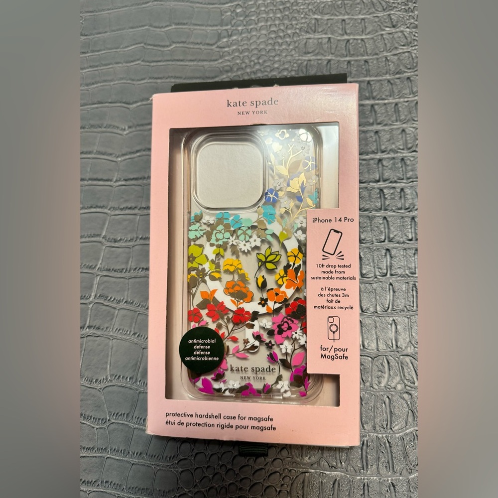 kate spade NY Protective Hardshell